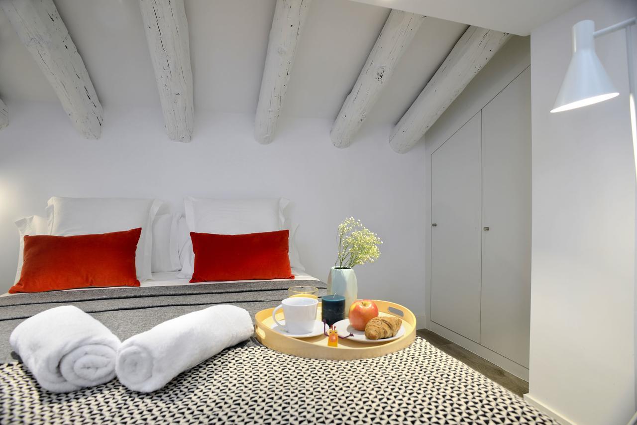 Nqn Aparts & Suites Madrid Esterno foto