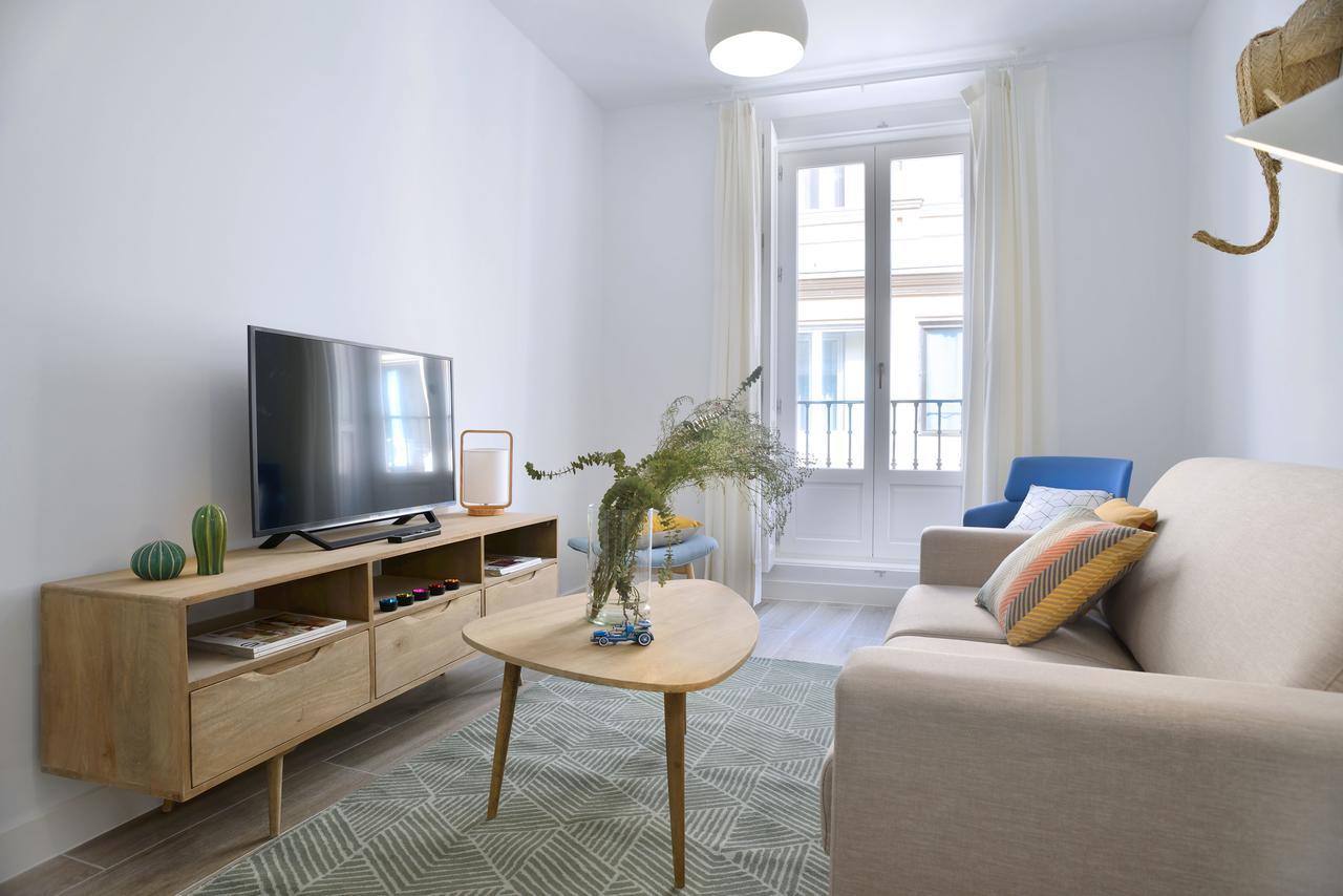 Nqn Aparts & Suites Madrid Esterno foto