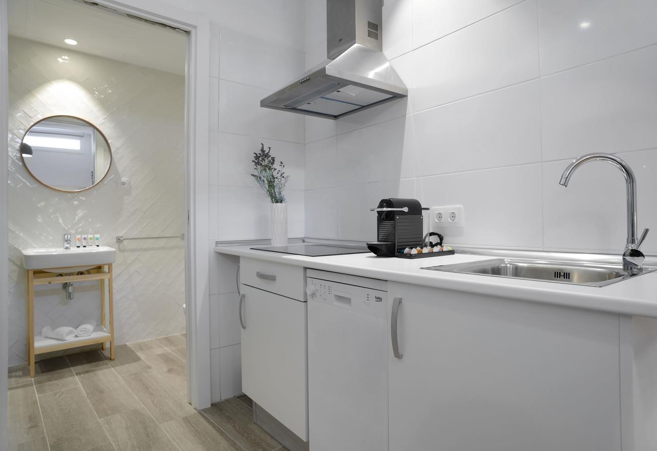Nqn Aparts & Suites Madrid Esterno foto