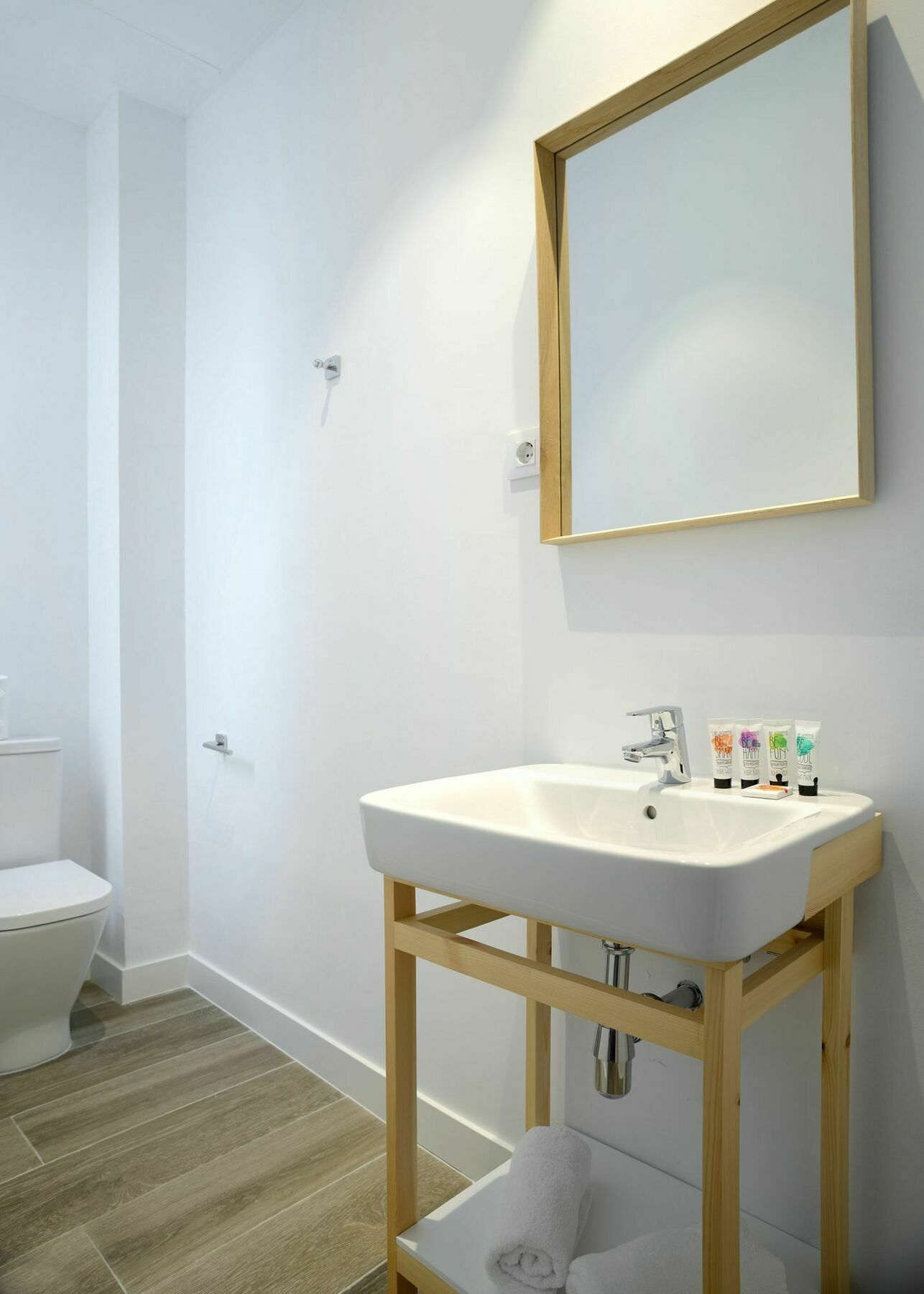 Nqn Aparts & Suites Madrid Esterno foto