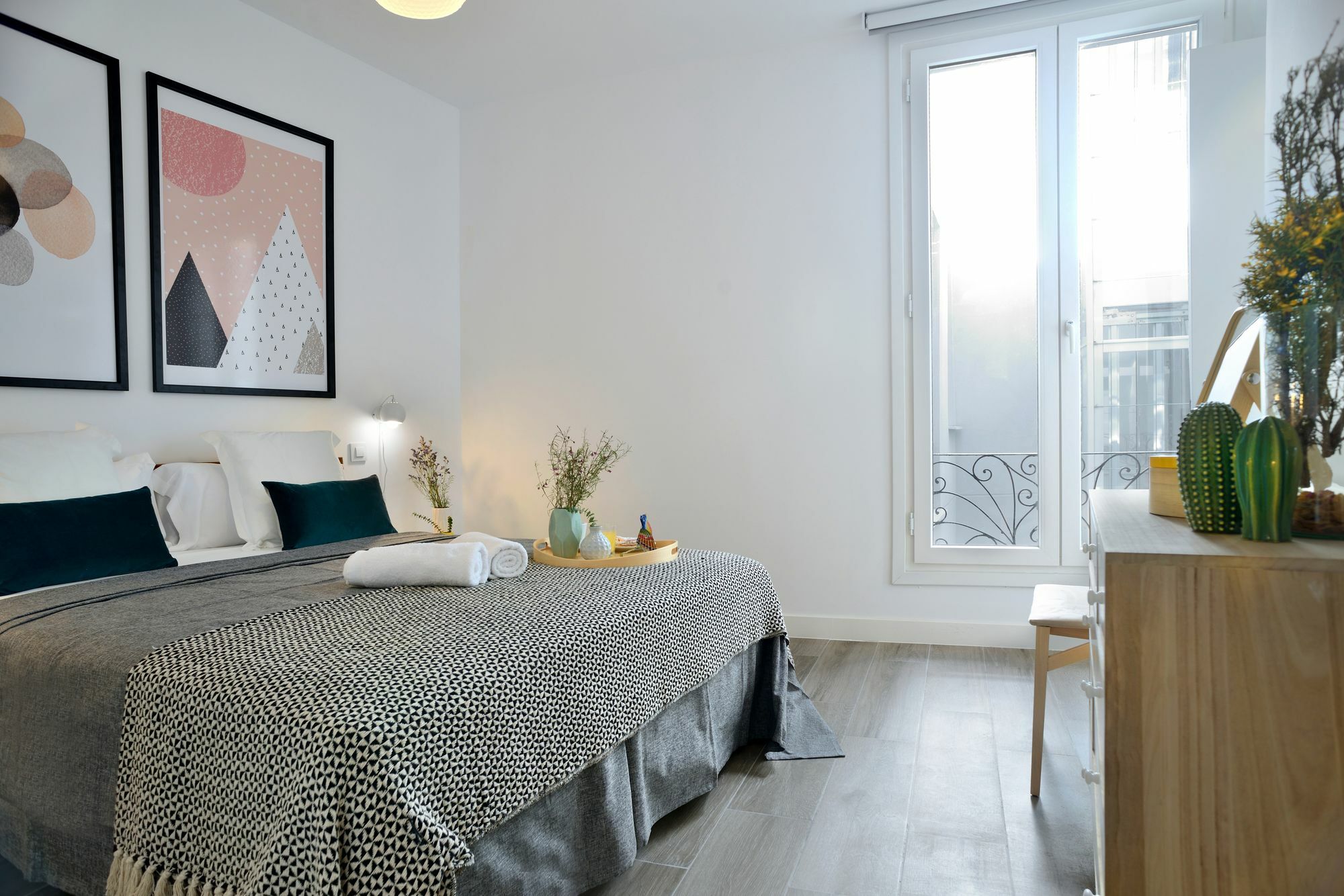 Nqn Aparts & Suites Madrid Esterno foto