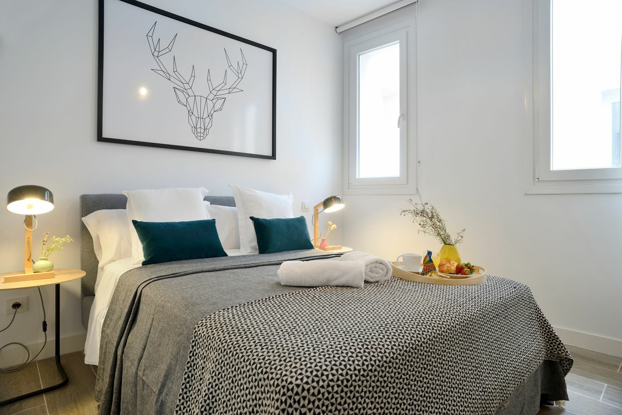 Nqn Aparts & Suites Madrid Esterno foto